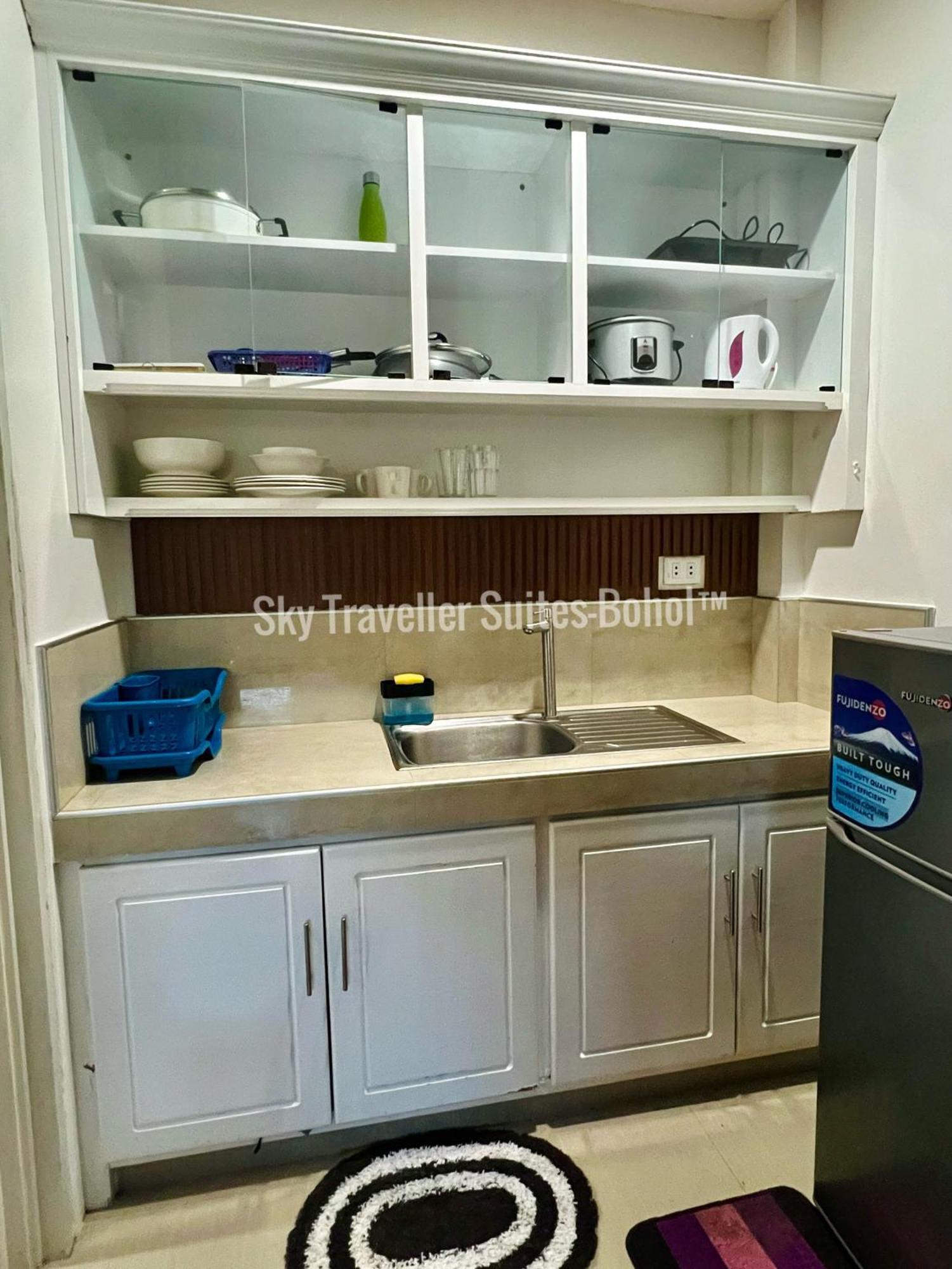 Sky Traveller Suites Panglao Exterior photo