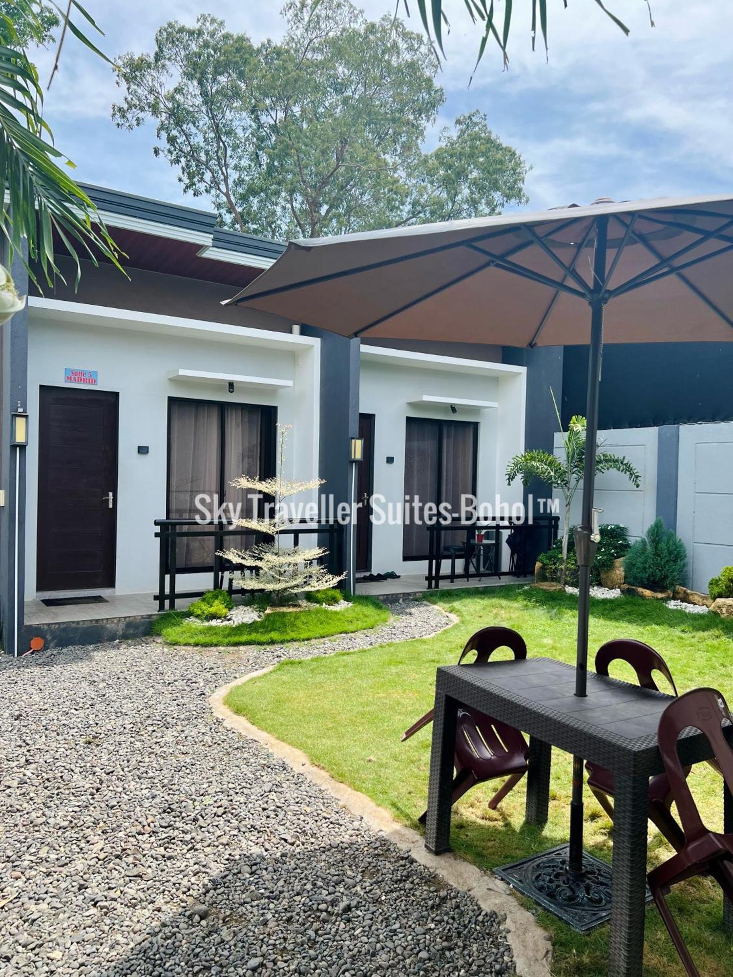 Sky Traveller Suites Panglao Exterior photo